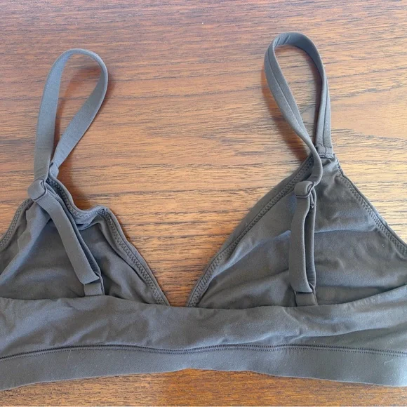 SKIMS Fits Everybody Triangle Bralette - Picture 3 of 3